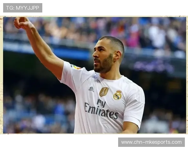 皇家马德里—本泽马门前抢点冷静推进网底